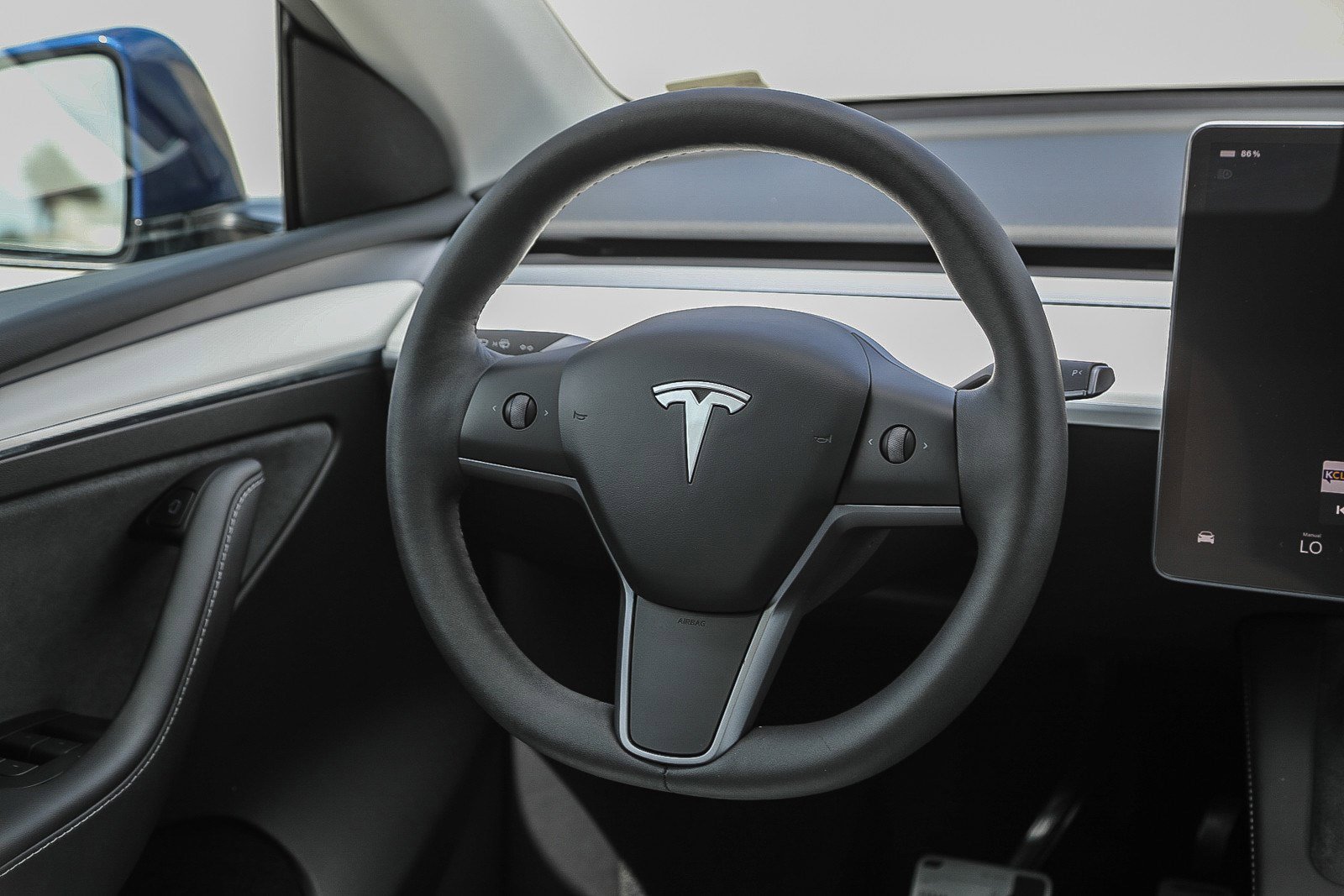 Used 2024 Tesla Model Y Long Range RWD image 15