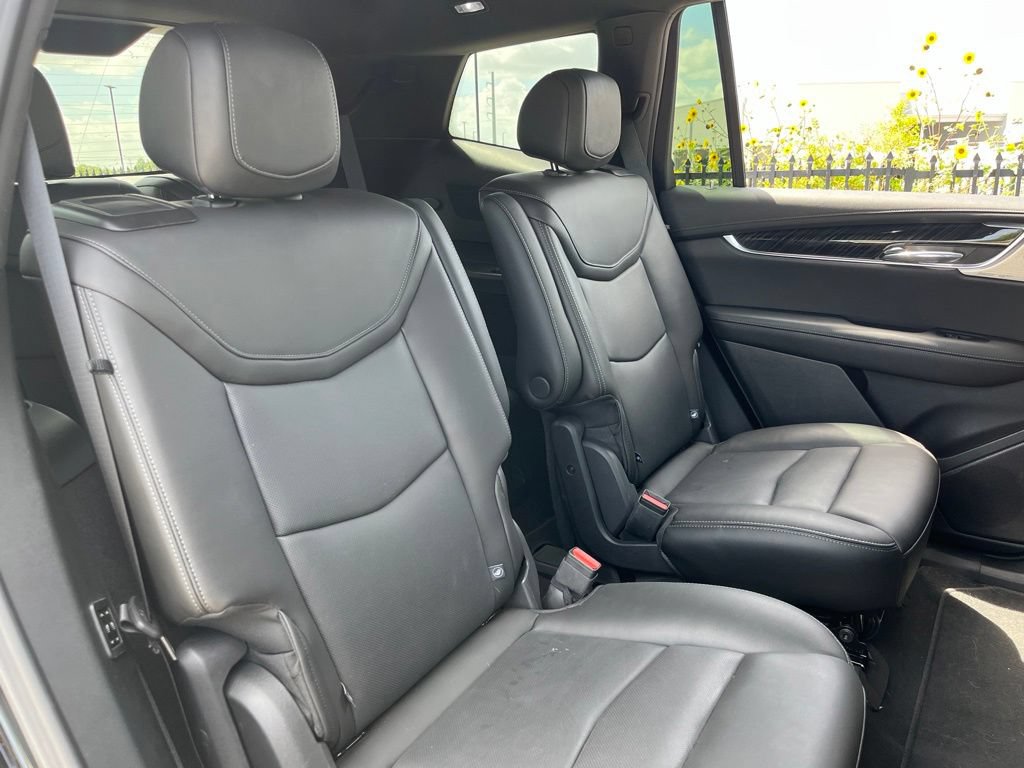 Used 2023 Cadillac XT6 Premium Luxury w/ Technology Package FWD image 27