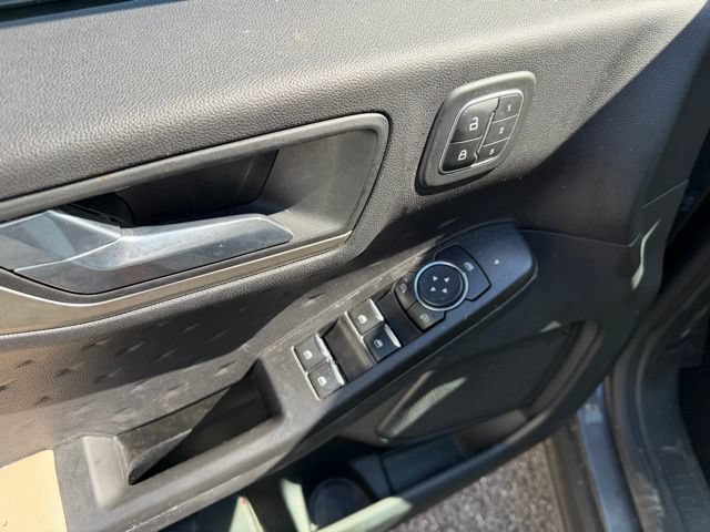 Used 2020 Ford Escape SEL FWD image 13