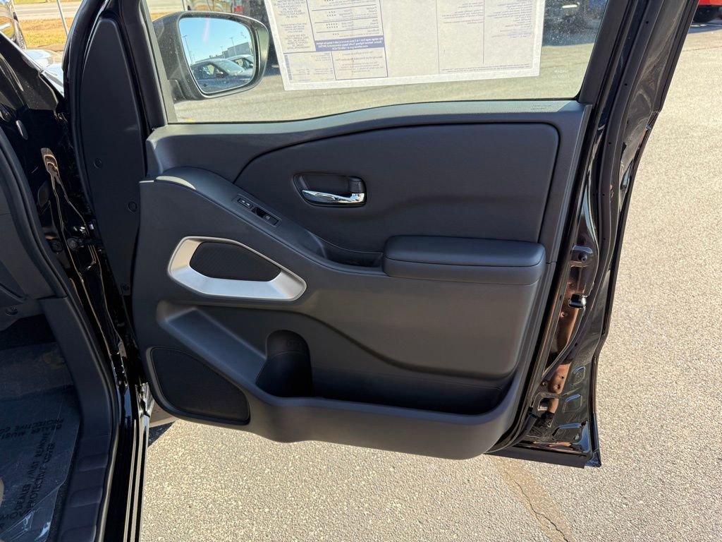 New 2026 Nissan Frontier SV w/ Tow Package image 17