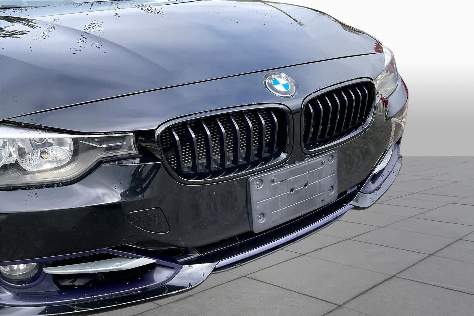 Used 2013 BMW 328i xDrive Sedan AWD/4WD image 30