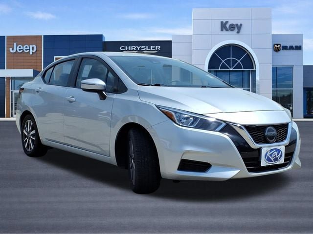Used 2021 Nissan Versa SV FWD image 6