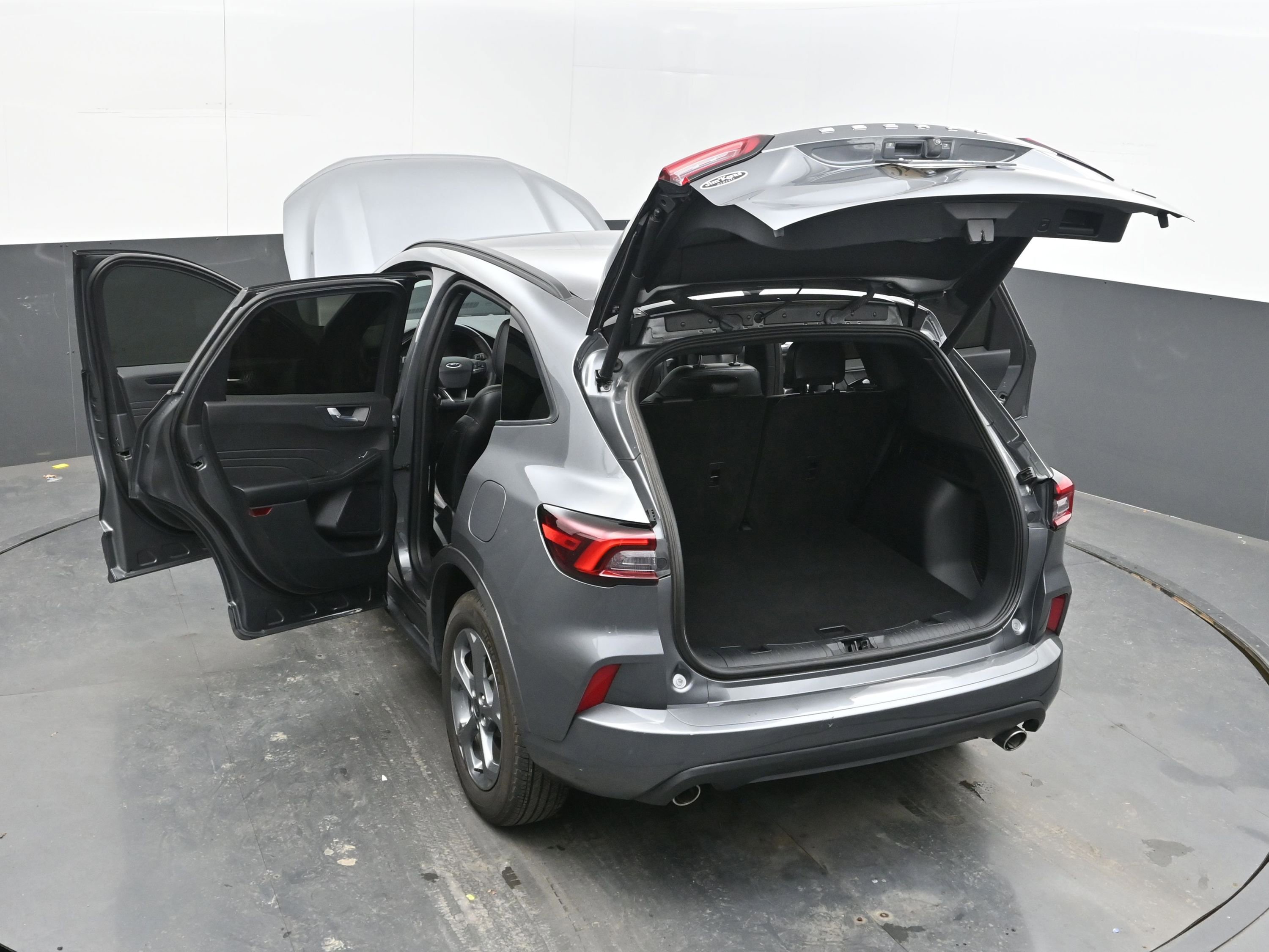 Used 2024 Ford Escape ST-Line w/ Equipment Group 301A image 44