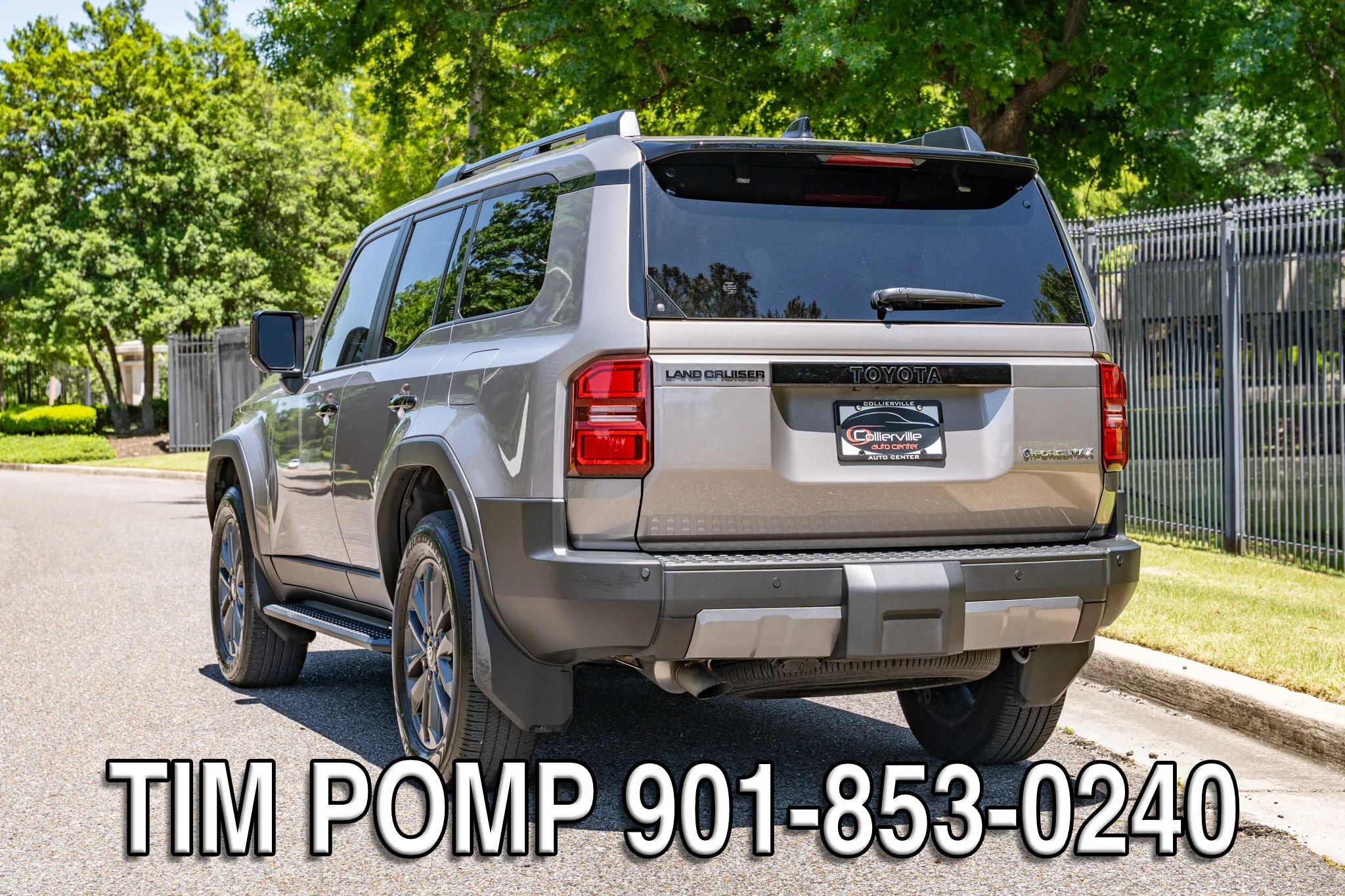 Used 2025 Toyota Land Cruiser w/ Premium Package AWD/4WD image 7