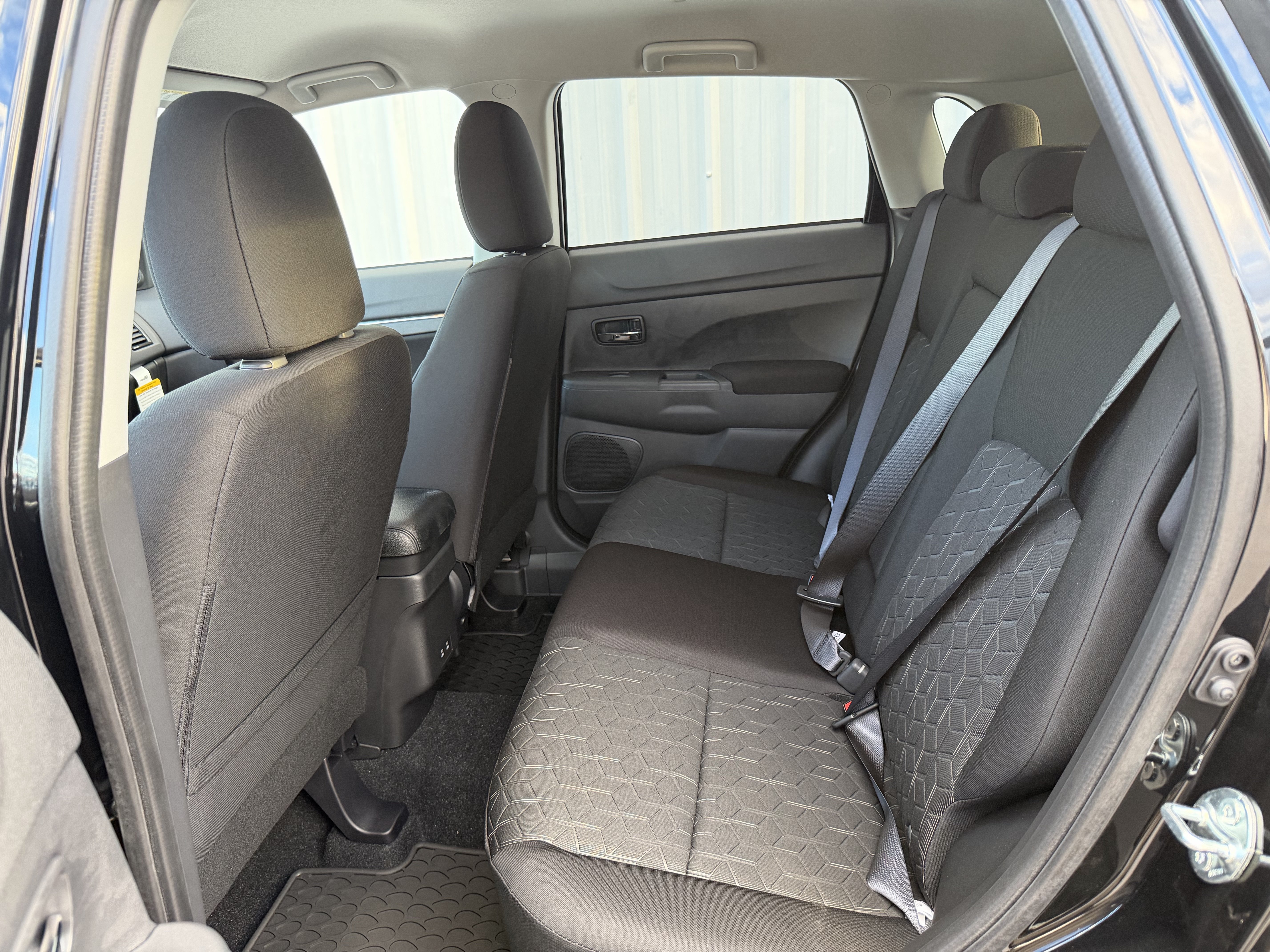 New 2027 Mitsubishi Outlander Sport LE FWD image 14