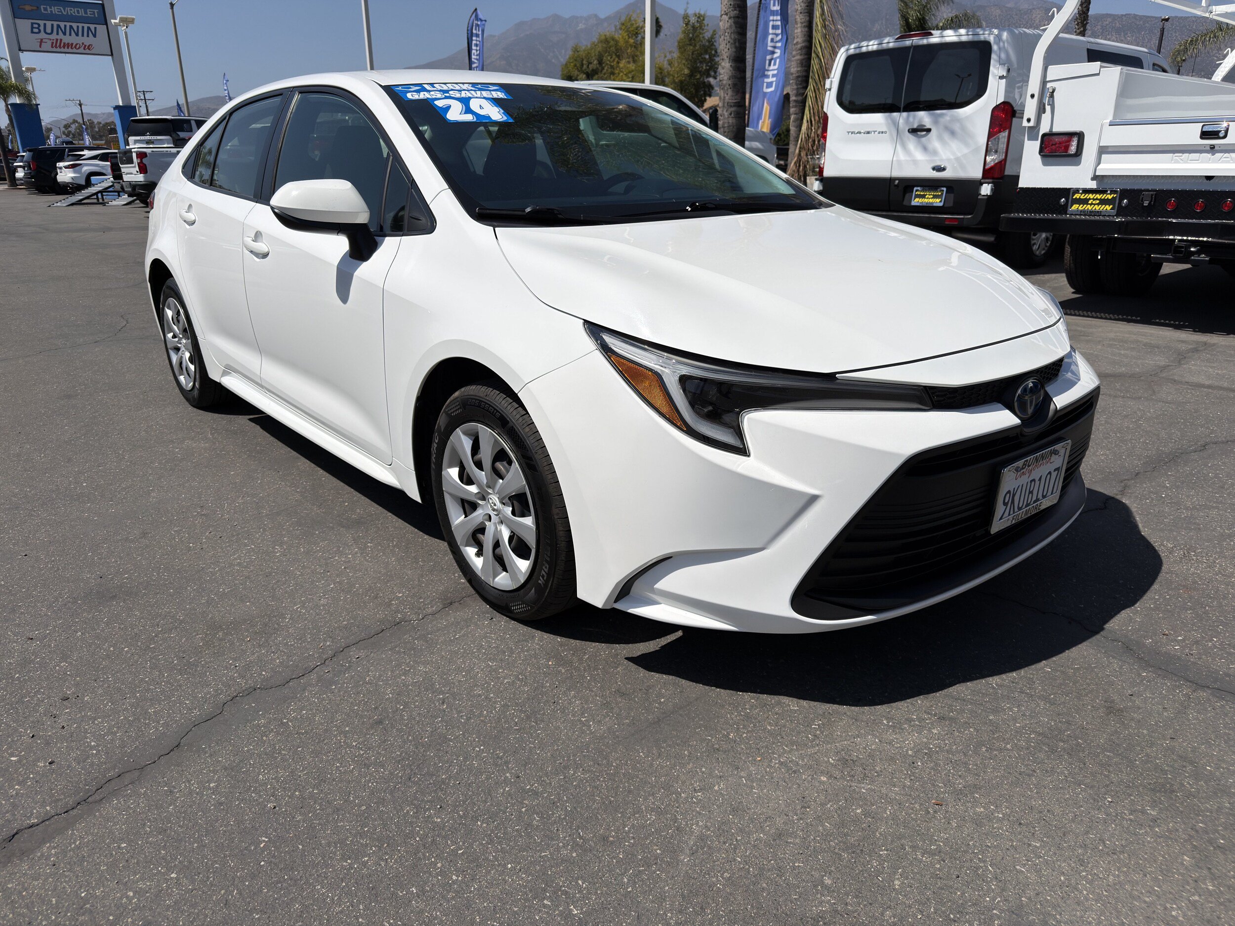 Used 2024 Toyota Corolla LE FWD image 2