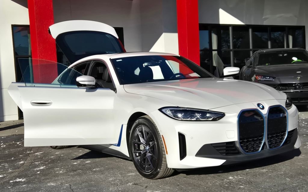 Used 2023 BMW i4 eDrive40 w/ Premium Package image 15