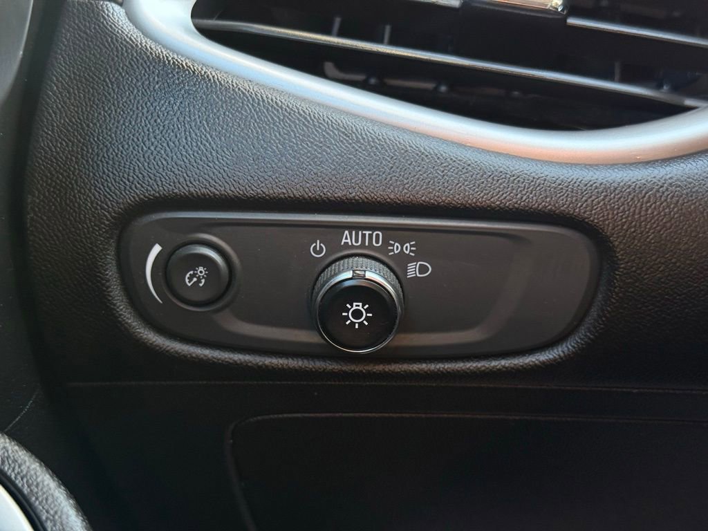 Used 2023 Chevrolet Malibu LT image 26