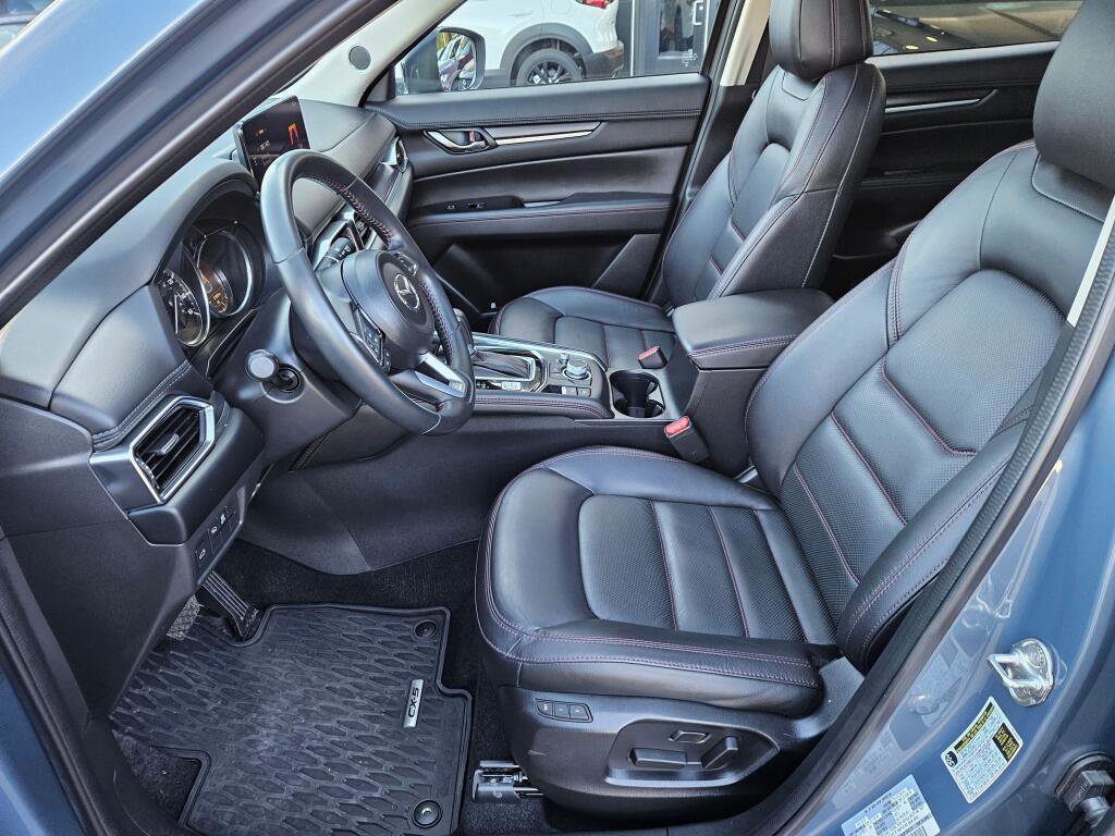 Certified 2021 MAZDA CX-5 Carbon Edition image 13