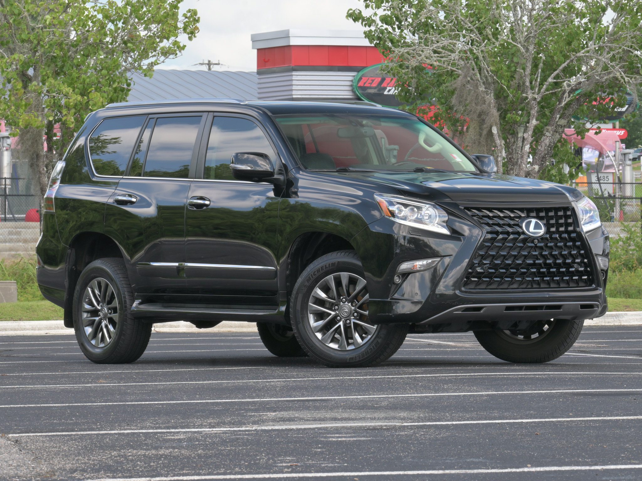 Used 2017 Lexus GX 460 Luxury AWD/4WD image 2