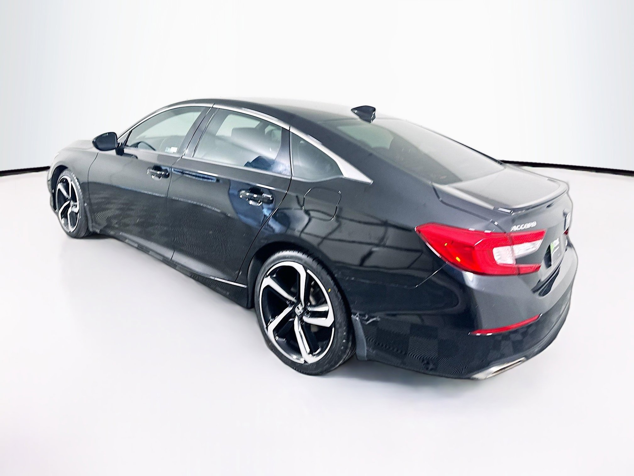 Used 2022 Honda Accord Sport image 5