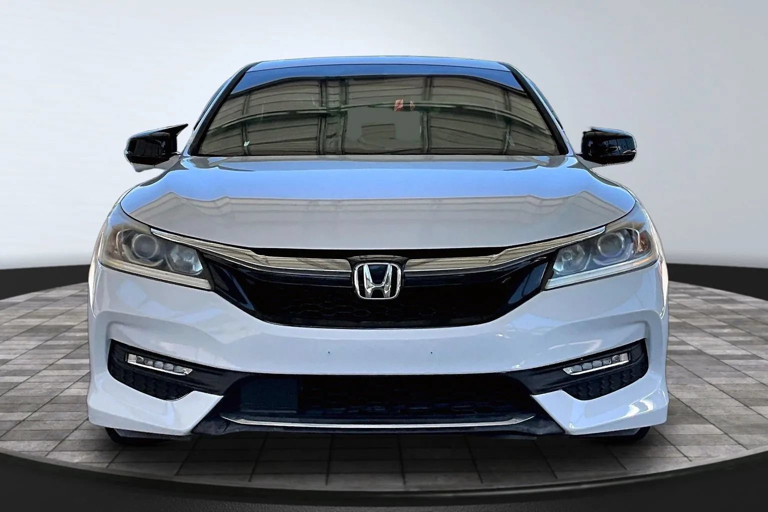 Used 2016 Honda Accord EX-L image 2