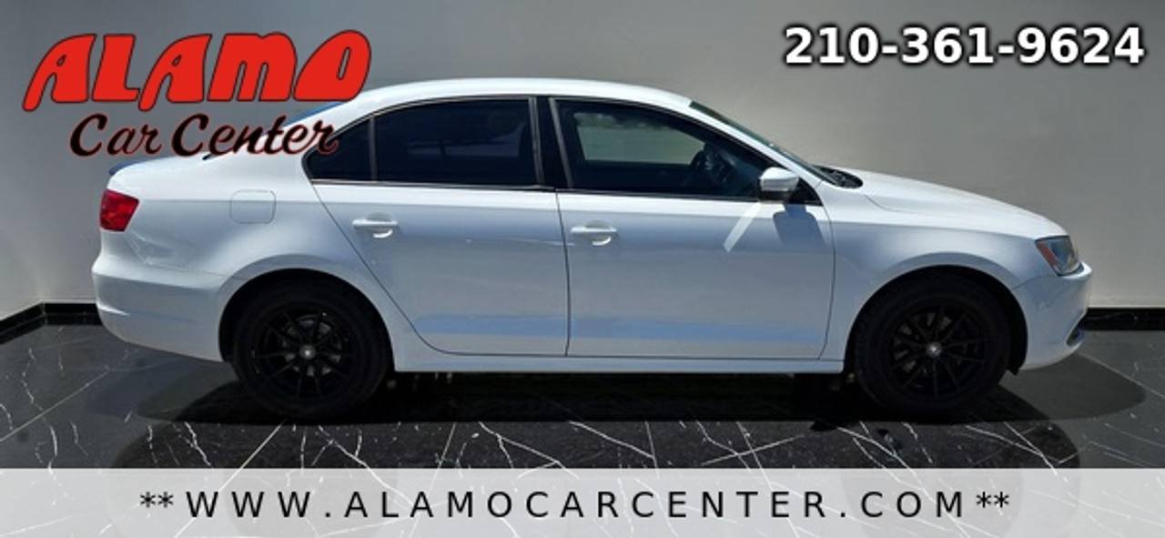 Used 2011 Volkswagen Jetta SE FWD image 6