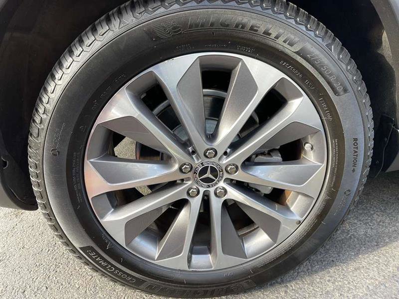 Used 2020 Mercedes-Benz GLE 350 4MATIC w/ Premium Package image 43