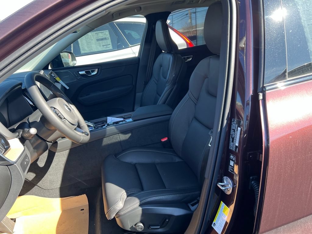 New 2026 Volvo XC60 T8 Ultra w/ Protection Package Premier AWD/4WD image 9