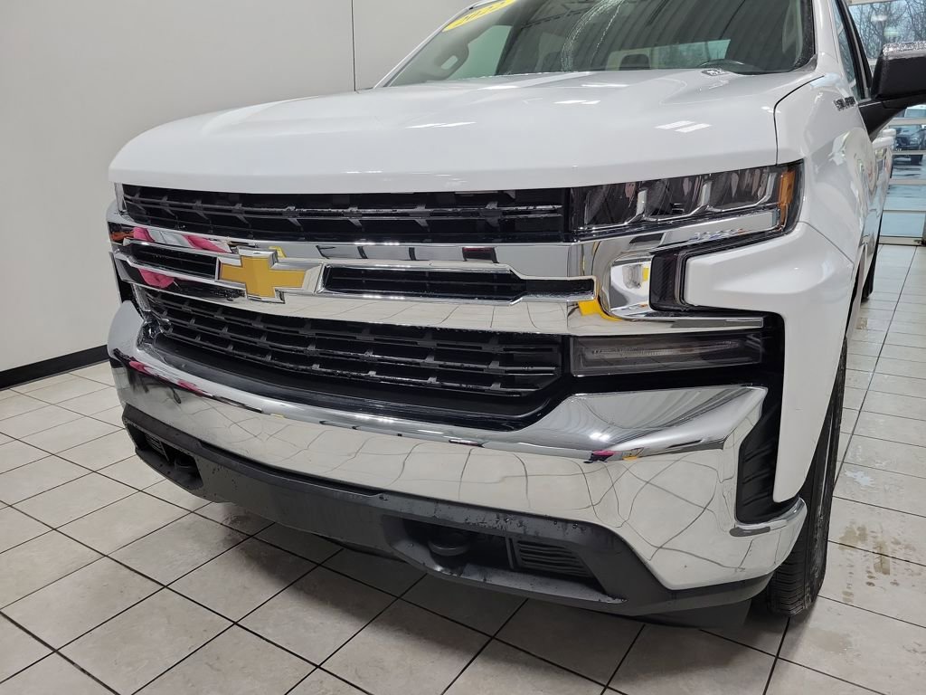 Used 2022 Chevrolet Silverado 1500 LT AWD/4WD image 27