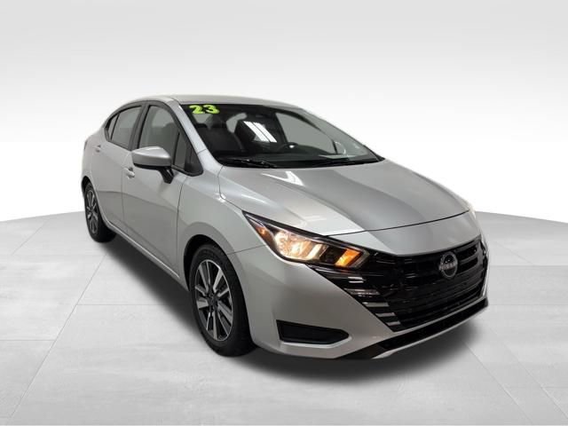 Used 2023 Nissan Versa SV image 5