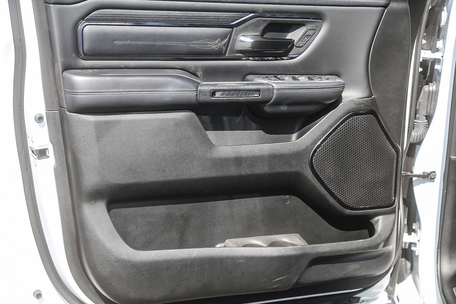 Used 2024 RAM 1500 Limited image 21