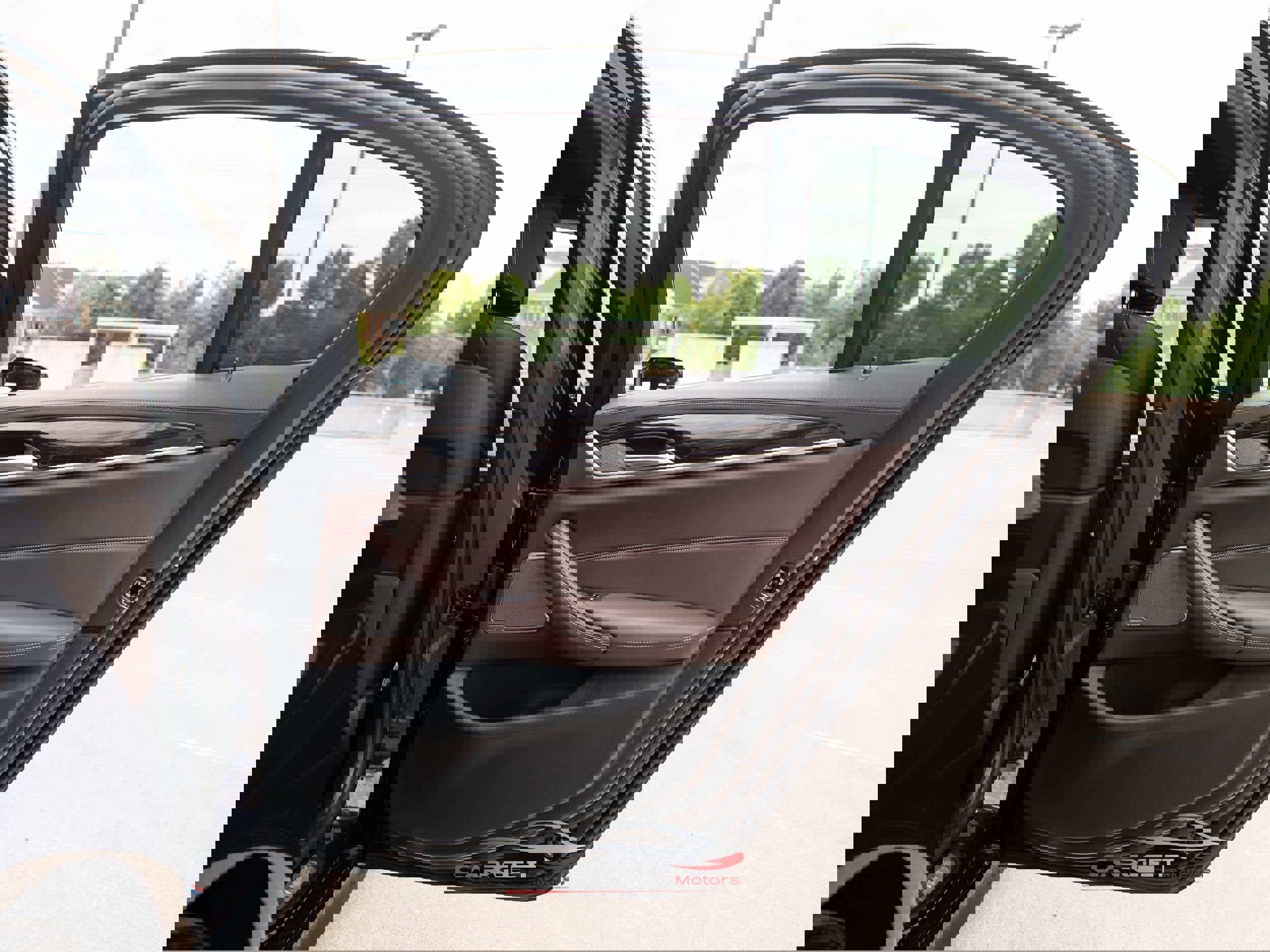 Used 2021 BMW M550i xDrive w/ Premium Package image 48