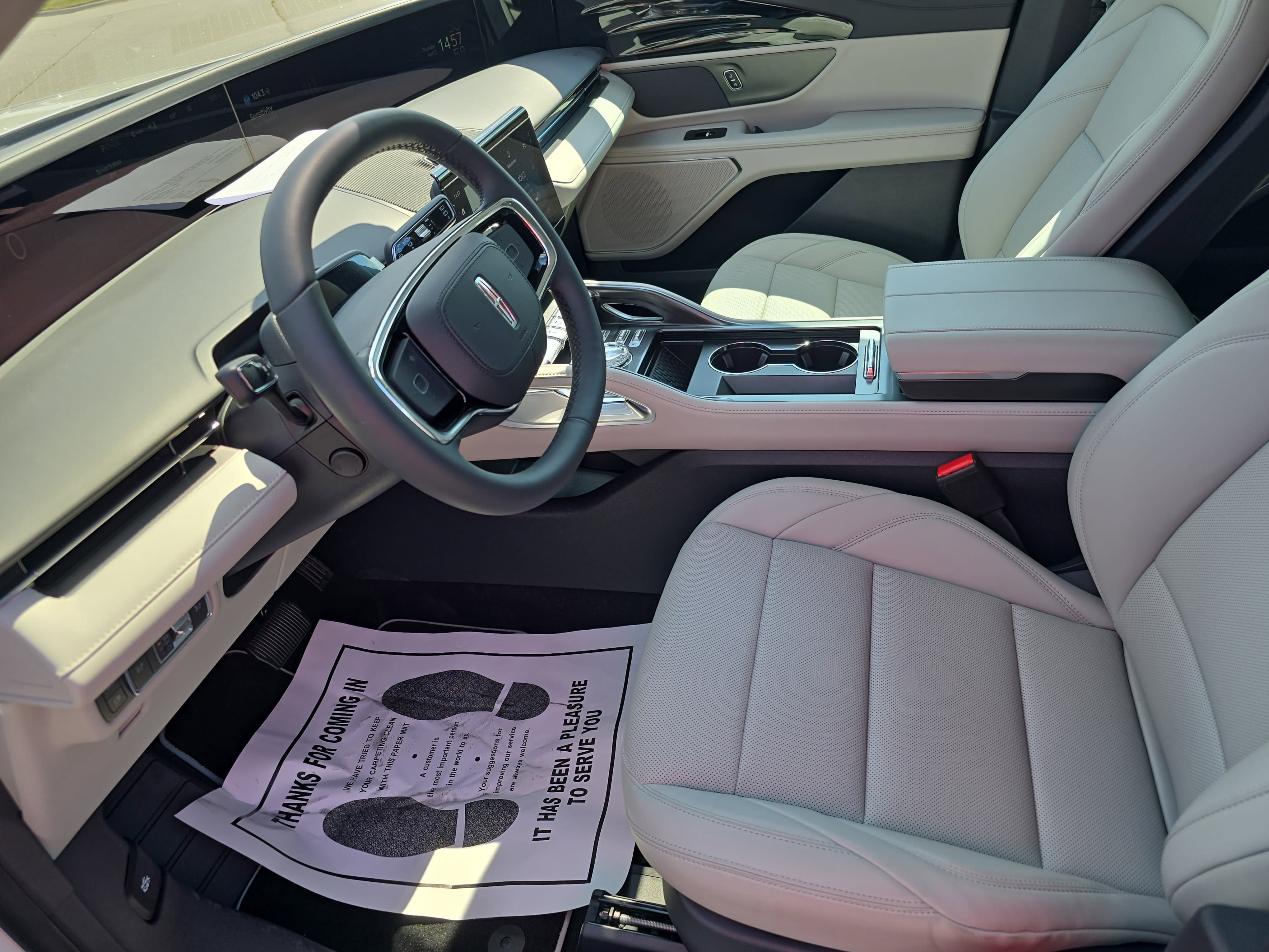 New 2026 Lincoln Nautilus Premier AWD/4WD image 15
