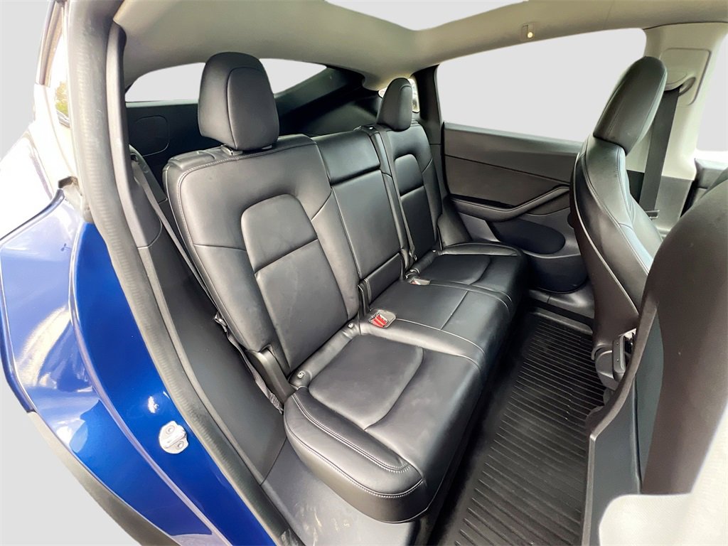 Used 2020 Tesla Model Y Long Range image 25