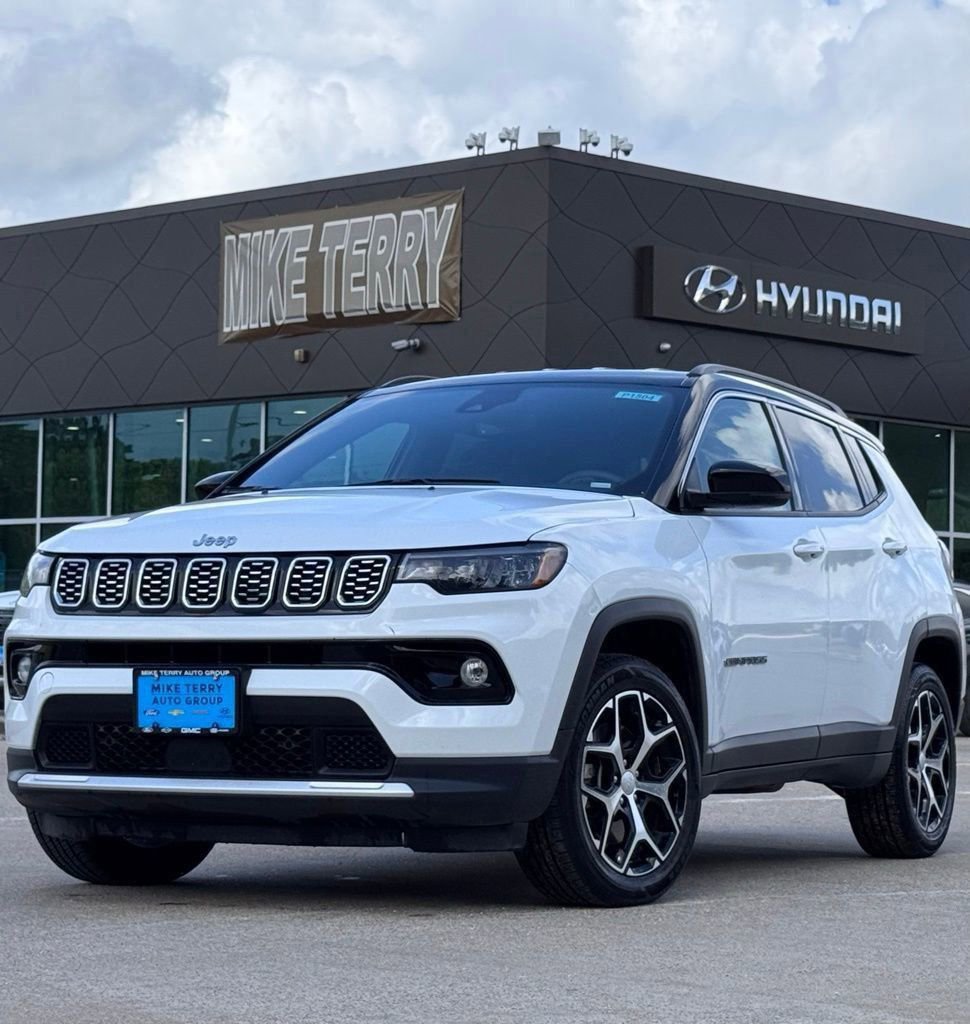 Used 2024 Jeep Compass Limited image 1