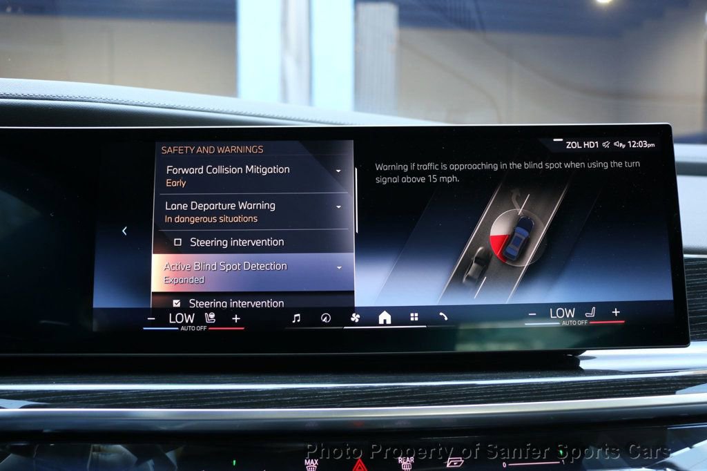 Used 2023 BMW 740i w/ Parking Assistance Package image 36