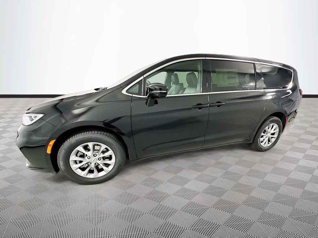 New 2026 Chrysler Pacifica Select AWD/4WD image 24
