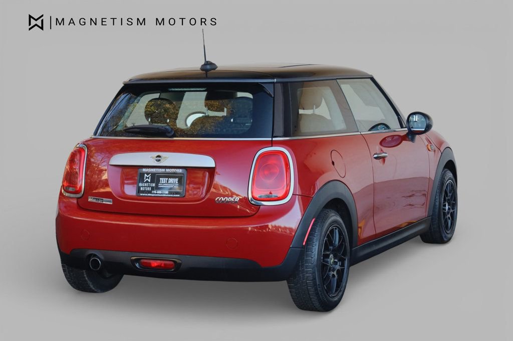 Used 2014 MINI Cooper 2-Door Hardtop image 7