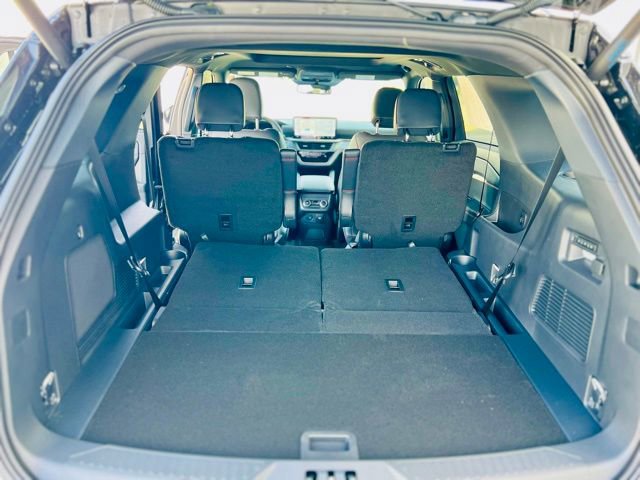 New 2026 Ford Explorer ST image 17