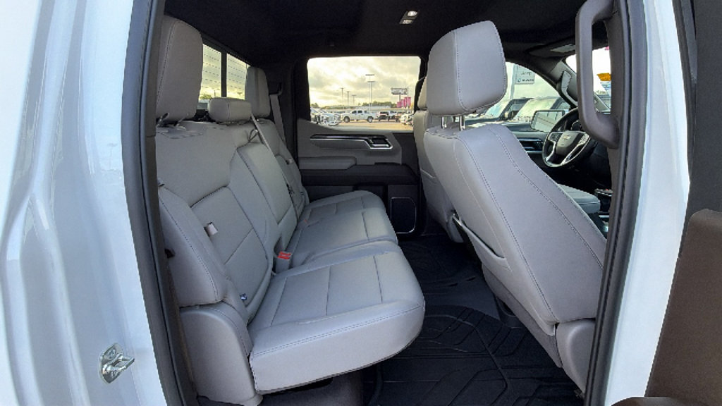 Used 2025 Chevrolet Silverado 1500 LTZ w/ LTZ Premium Package RWD image 29