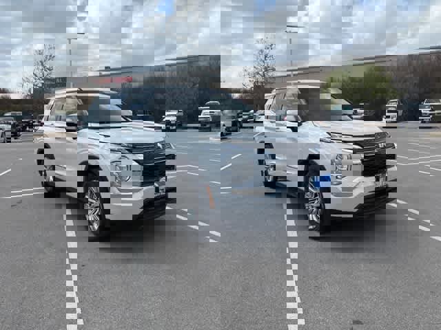 Used 2022 Mitsubishi Outlander ES image 7