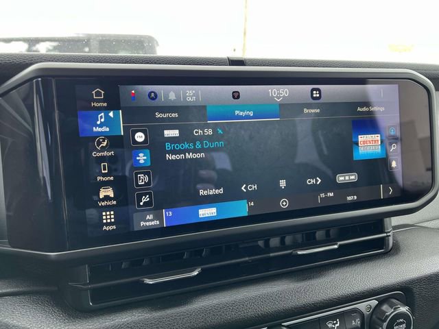 Used 2025 Jeep Gladiator Sport image 18