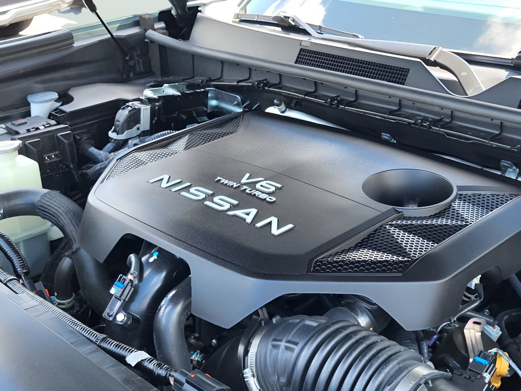 Used 2025 Nissan Armada PRO-4X AWD/4WD image 29
