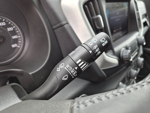 Used 2022 GMC Terrain SLT w/ Infotainment Package II AWD/4WD image 23