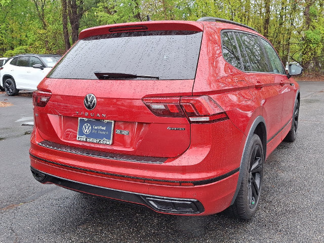 Used 2024 Volkswagen Tiguan SE R-Line AWD/4WD image 10