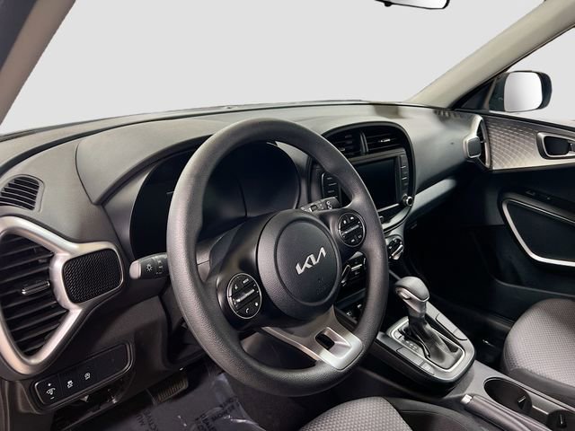 Certified 2025 Kia Soul LX image 9