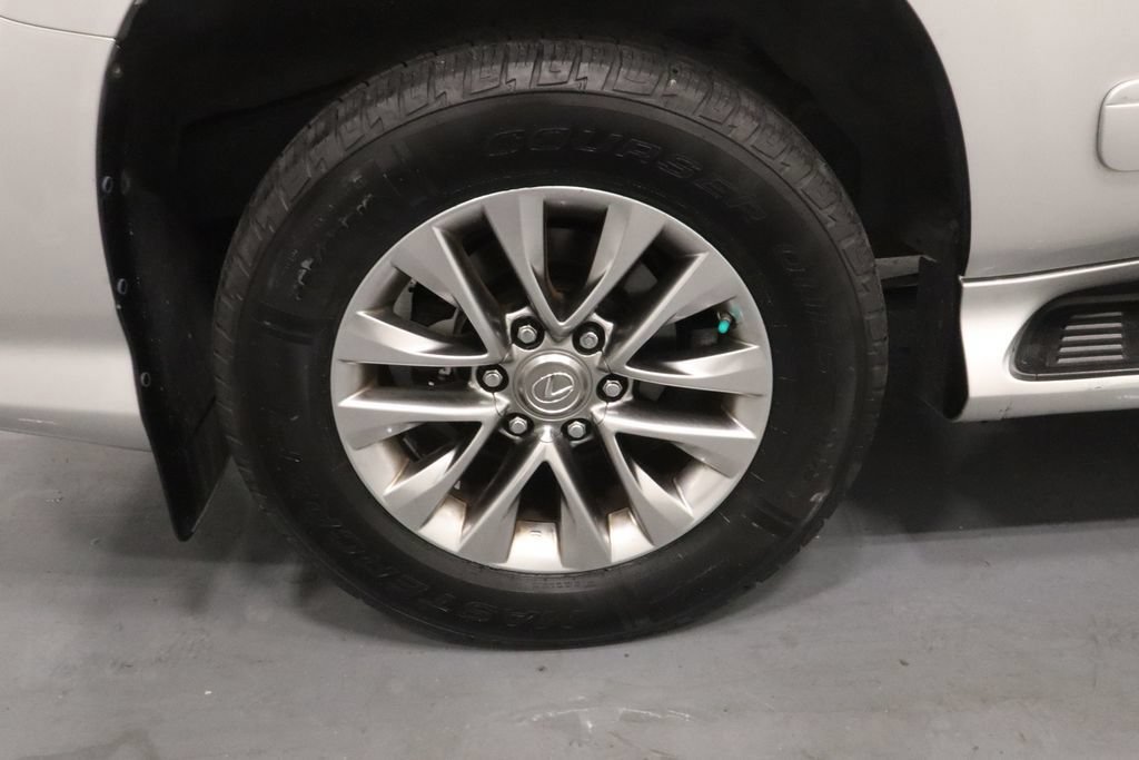 Used 2014 Lexus GX 460 Luxury AWD/4WD image 28