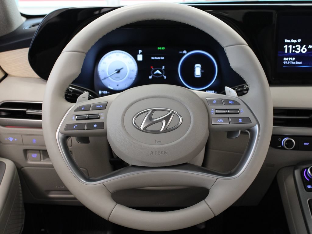 Used 2024 Hyundai Palisade Limited FWD image 23