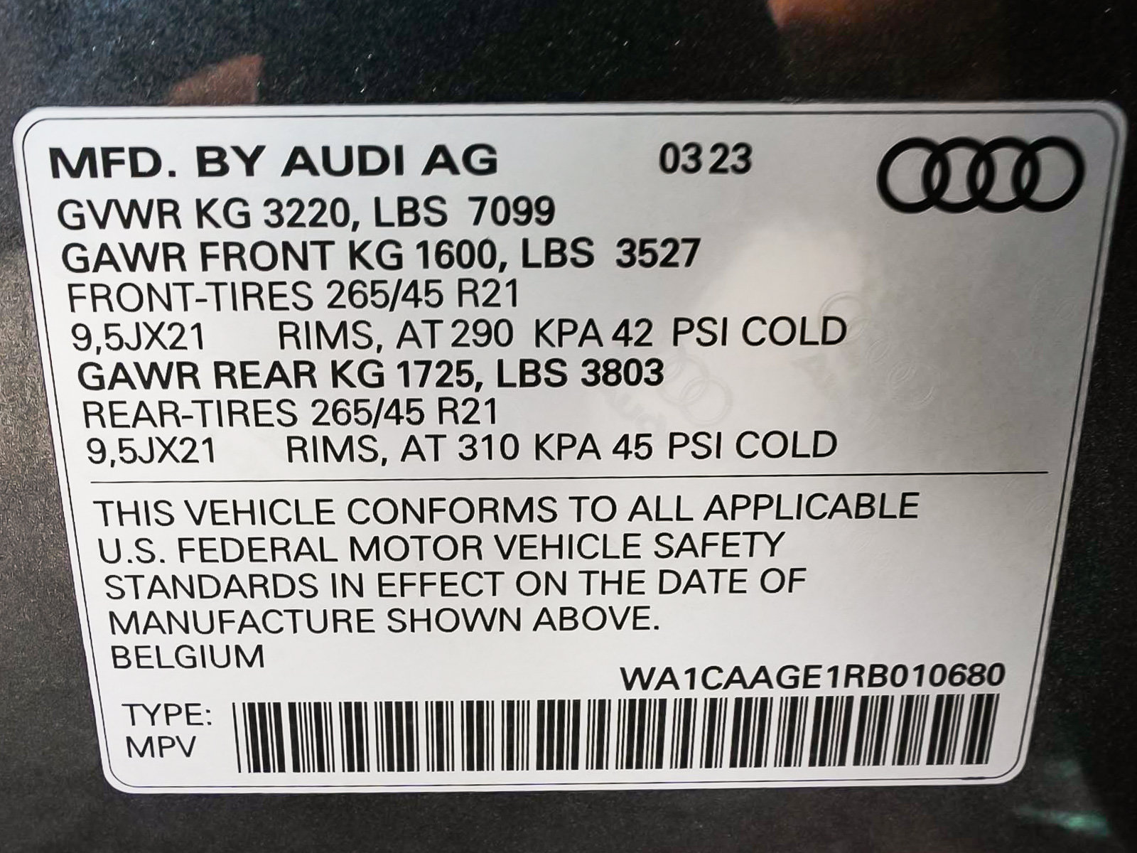 Used 2024 Audi Q8 e-tron Premium Plus w/ Premium Plus Package AWD/4WD image 17