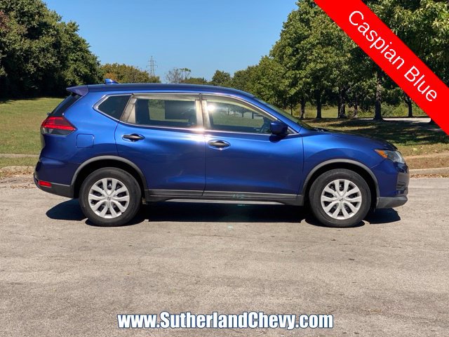 Used 2017 Nissan Rogue S AWD/4WD image 8