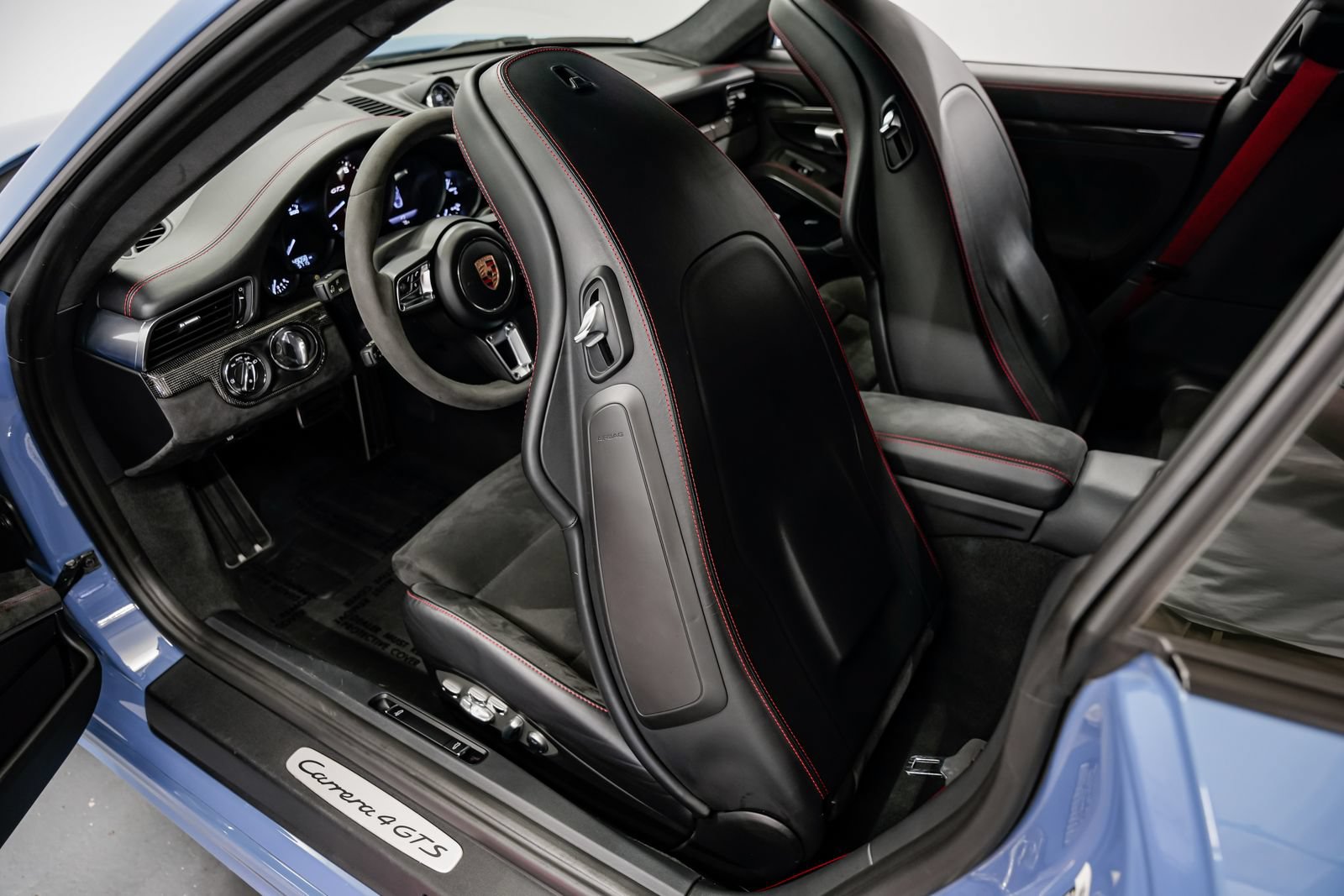 Used 2019 Porsche 911 Carrera 4 GTS AWD/4WD image 22