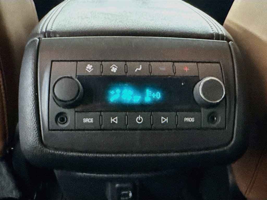 Used 2017 Chevrolet Traverse Premier FWD image 31