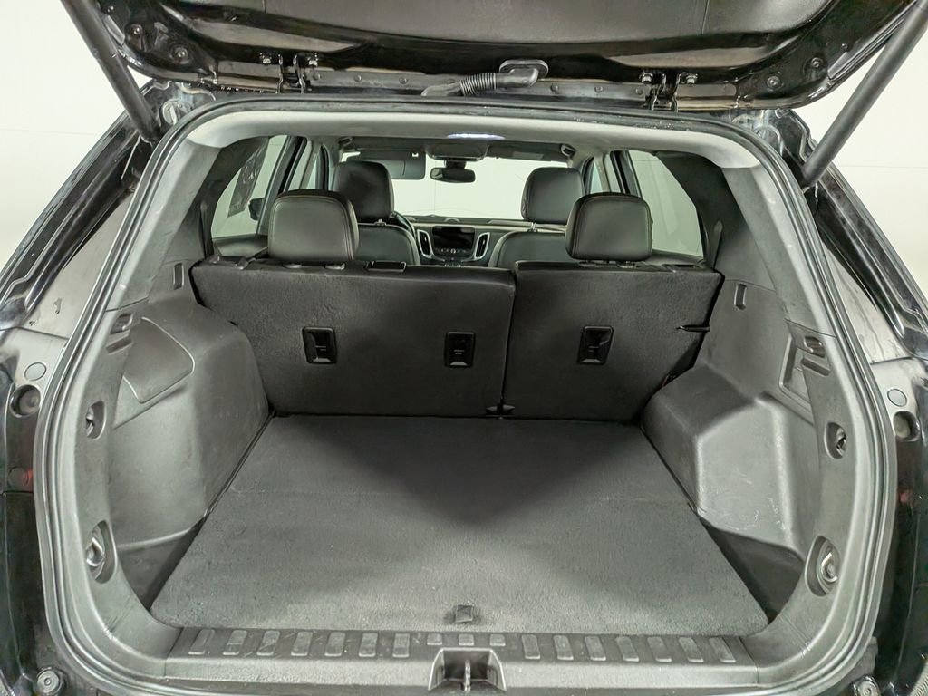 Certified 2021 Chevrolet Equinox Premier w/ Redline Edition image 19