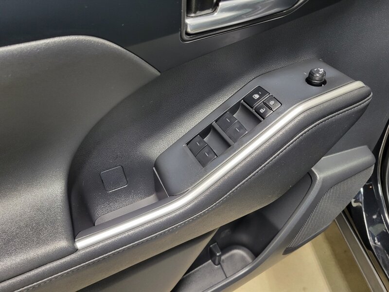 Used 2024 Toyota Highlander XLE AWD/4WD image 26