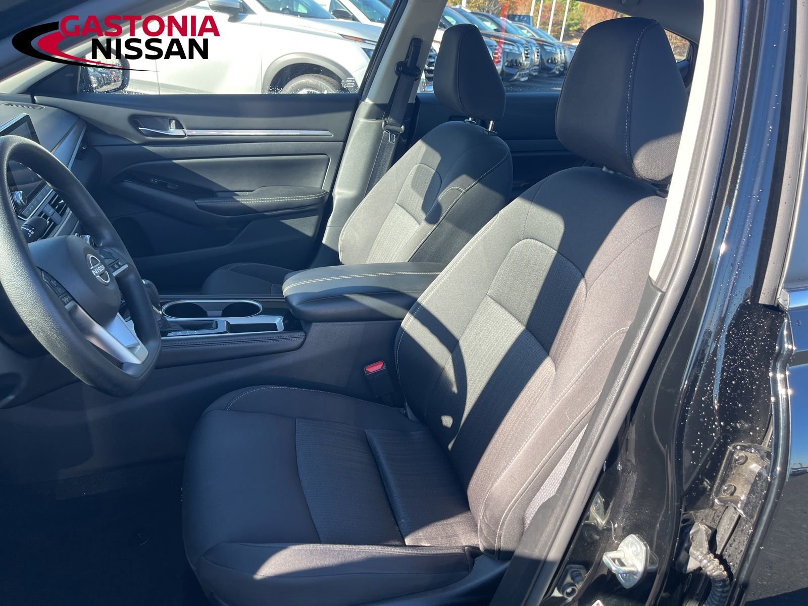 Used 2023 Nissan Altima 2.5 SV image 23