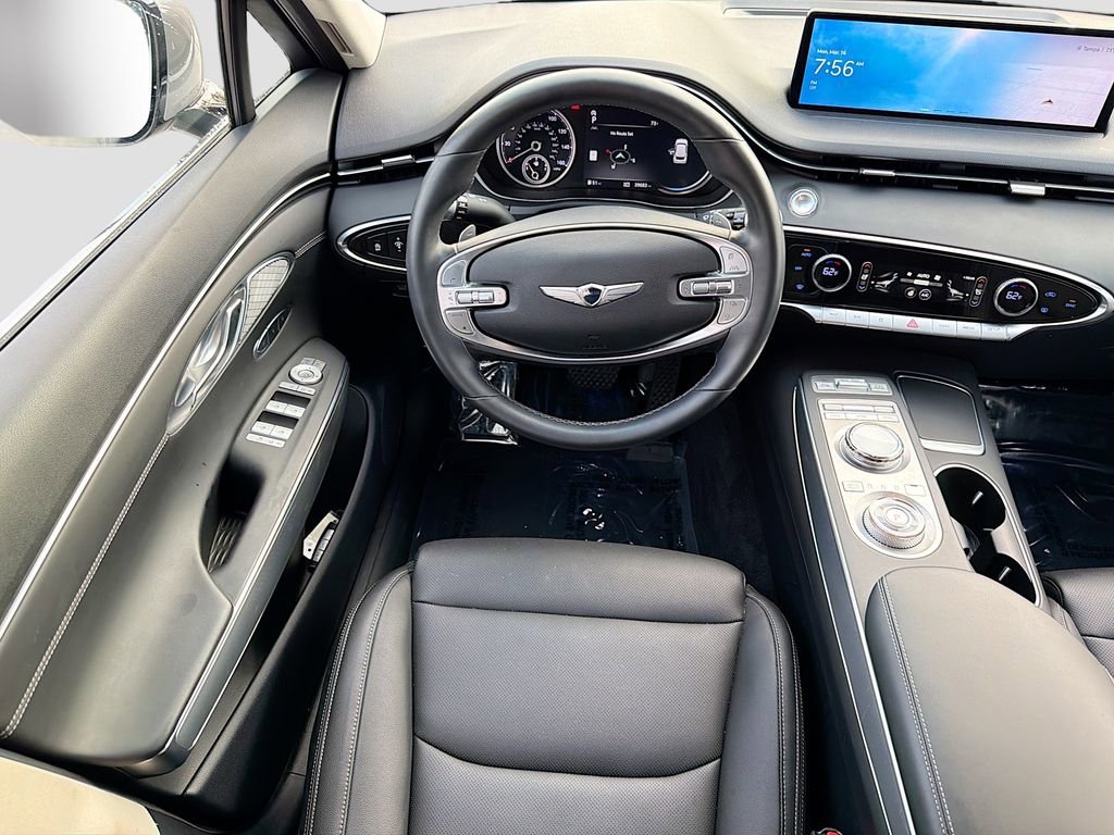 Used 2023 Genesis GV70 2.5T Select w/ Select Package image 16