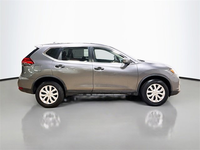 Used 2017 Nissan Rogue S image 6