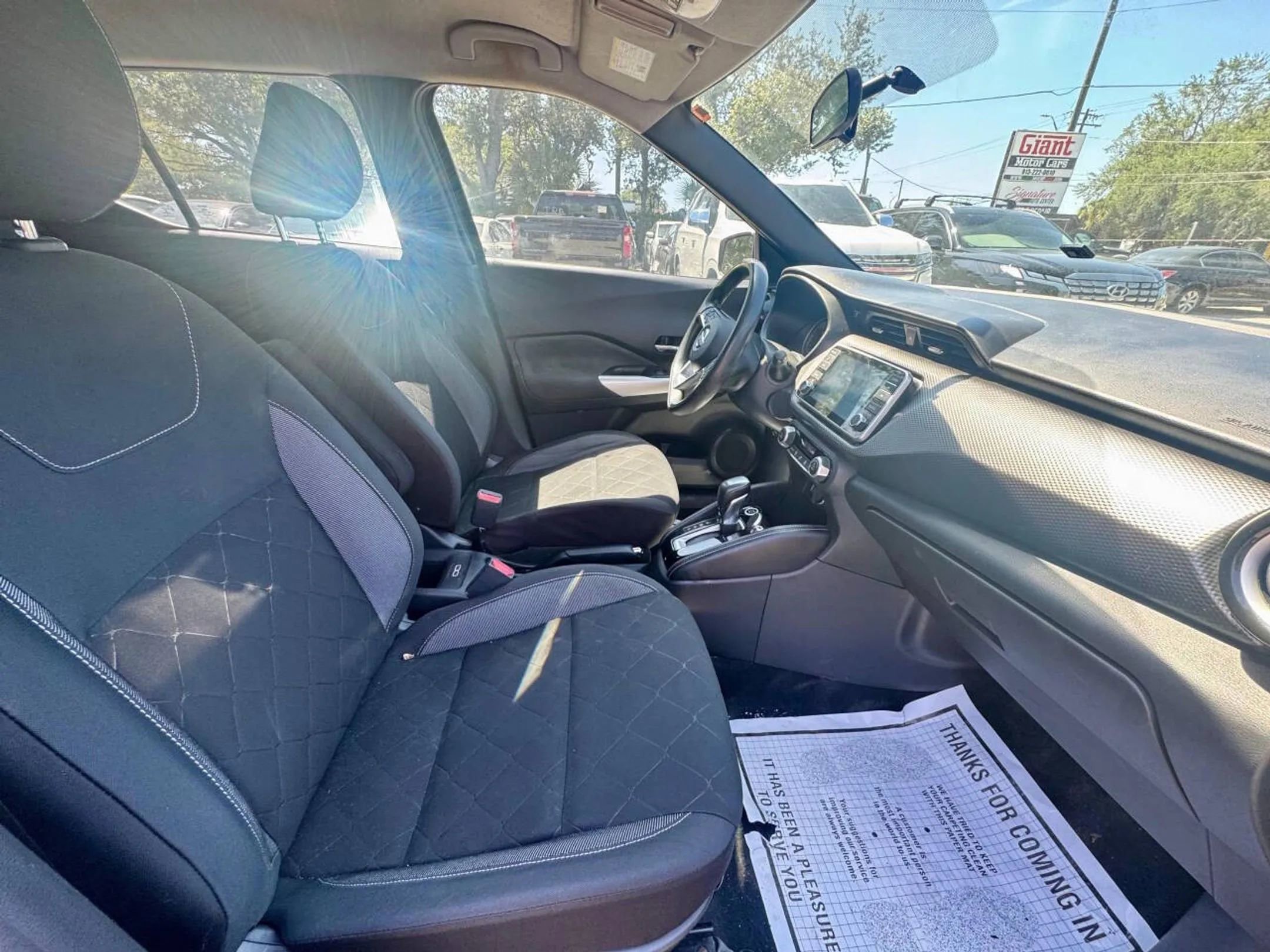 Used 2019 Nissan Kicks SV image 15