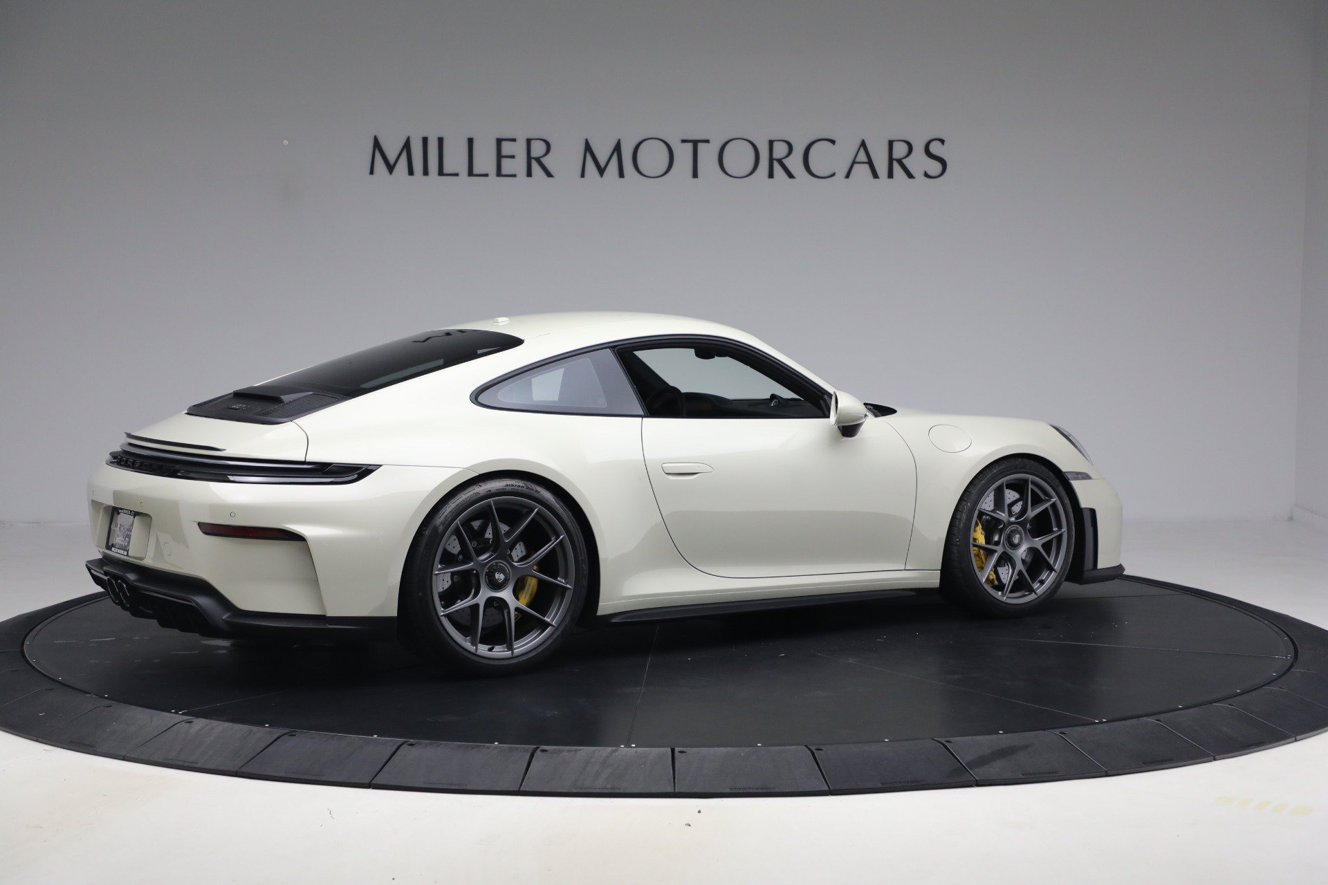 Used 2026 Porsche 911 GT3 RWD image 8